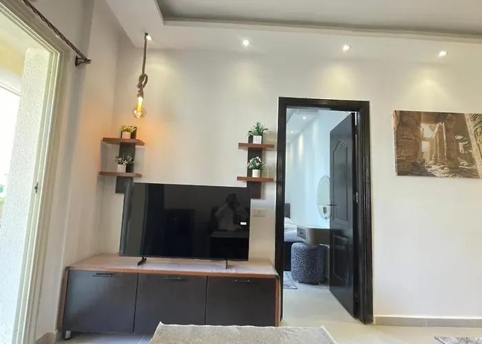 Florenza Khamsin Apartmanhotel Gurdaka