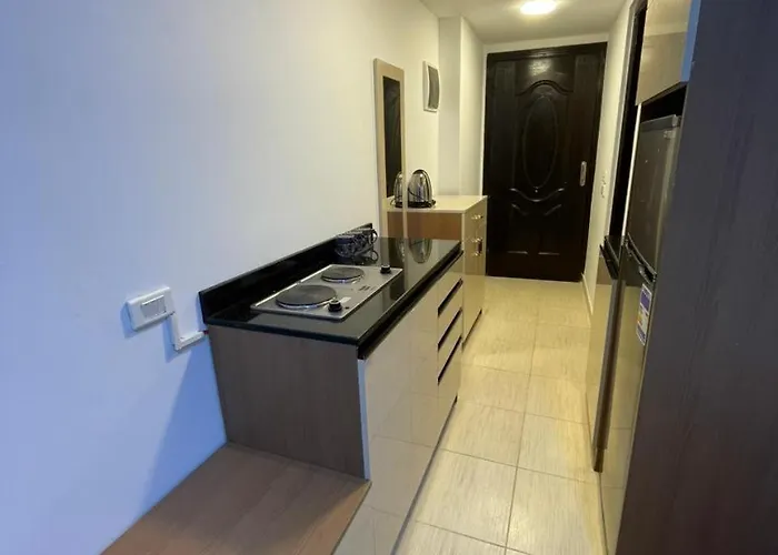 Apartmanhotel Florenza Khamsin 3*