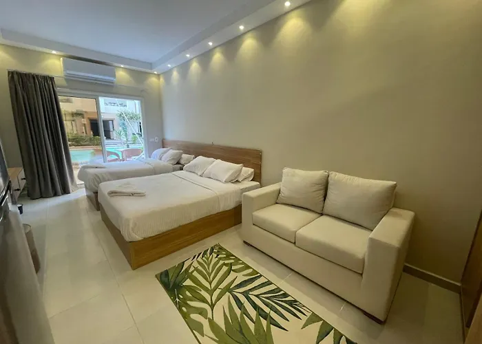 Florenza Khamsin Apartmanhotel 3*