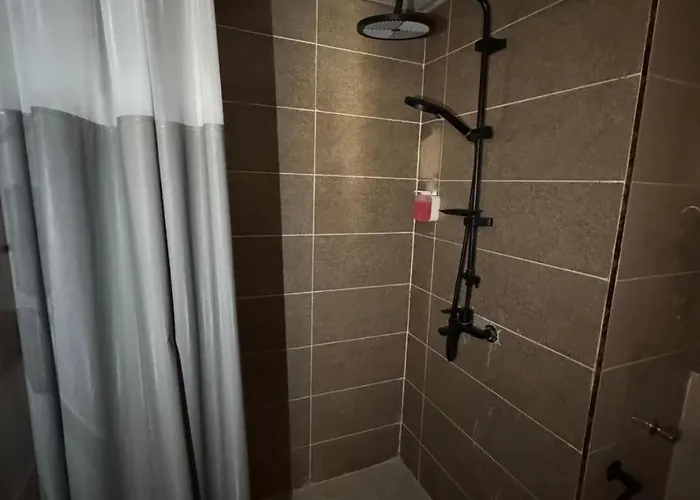 Florenza Khamsin Apartmanhotel Gurdaka