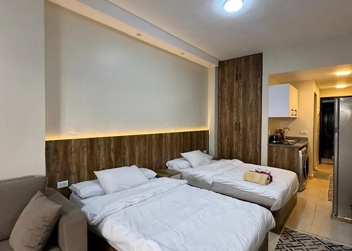 Apartmanhotel Florenza Khamsin 3*