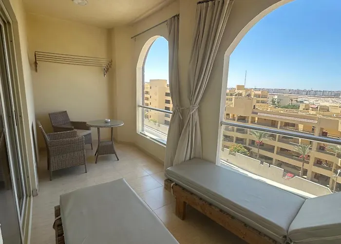 Apartmanhotel Florenza Khamsin 3*