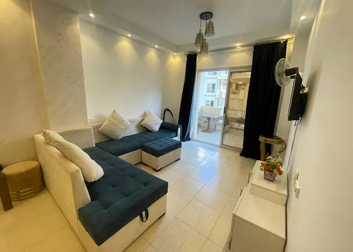 Apartmanhotel Florenza Khamsin Gurdaka